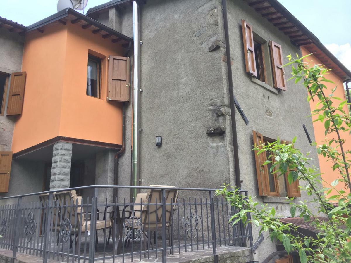 Hostal Casa Valeria Mammiano Exterior foto